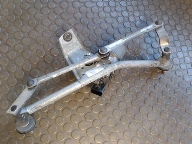 Foto: SCHEIBENWISCHERMOTOR VORN eines Peugeot 206 SW 75