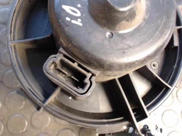 Foto: HEIZUNGSGEBLÄSE (LEICHT BESCHÄDIGT) eines Peugeot 206 SW 75
