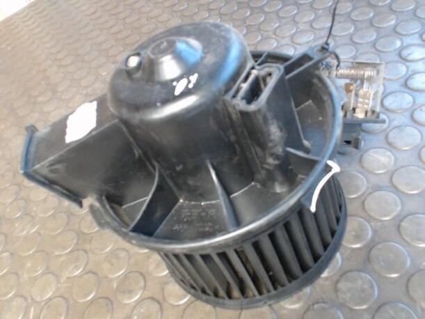 Foto: HEIZUNGSGEBLÄSE (LEICHT BESCHÄDIGT) eines Peugeot 206 SW 75