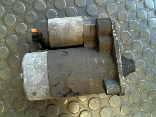 Foto: ANLASSER / STARTER eines Renault Megane Scenic 1.6e