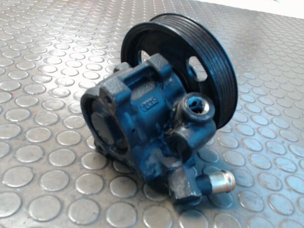Foto: PUMPE SERVOLENKUNG eines Ford Mondeo 16V