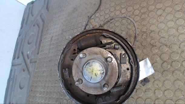 Foto: ACHSSCHENKEL HINTEN LINKS eines Ford Mondeo 16V