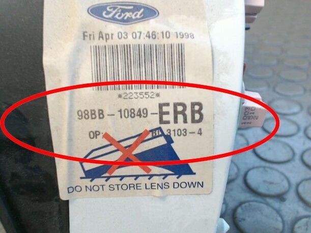 Foto: TACHOANZEIGE eines Ford Mondeo 16V