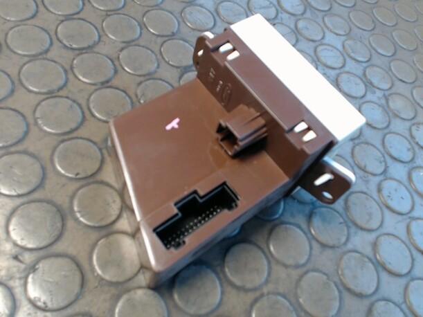 Foto: DISPLAY/BORDCOMPUTER eines Ford Mondeo 16V