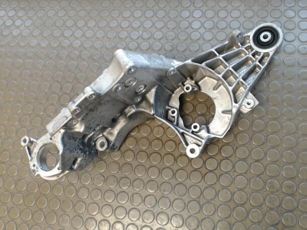 Foto: AGGREGATHALTER eines Alfa Romeo 156 Sportwagon 2.0 JTS Selespeed