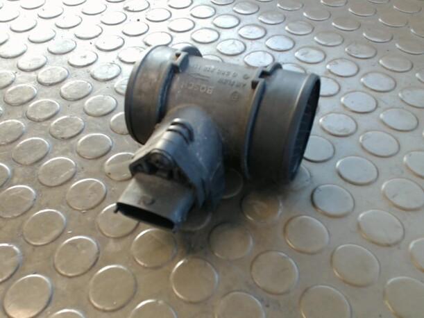 Foto: LUFTMASSENMESSER eines Opel Corsa 1.2 16V Sunnyboy
