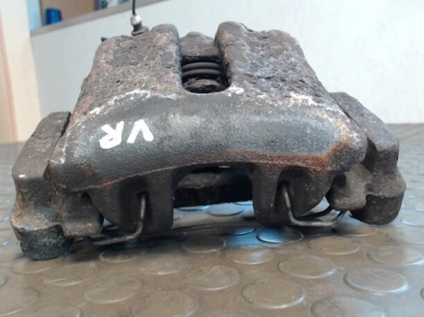 Foto: BREMSSATTEL VORN RECHTS eines Volvo 850 2.5-10V Sunnyboy