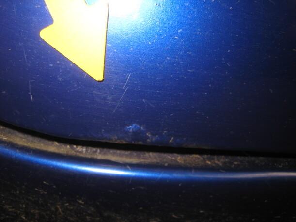 Foto: TÜR VORNE RECHTS eines Ford Puma Sunnyboy