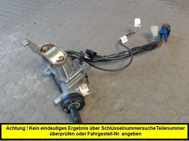 Foto: ZÜNDSCHLOSS/SCHLIESSZYLINDER eines Kia Carnival V6 GL