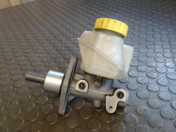 Foto: HAUPTBREMSZYLINDER eines Seat Ibiza 1.4 16V Sunnyboy