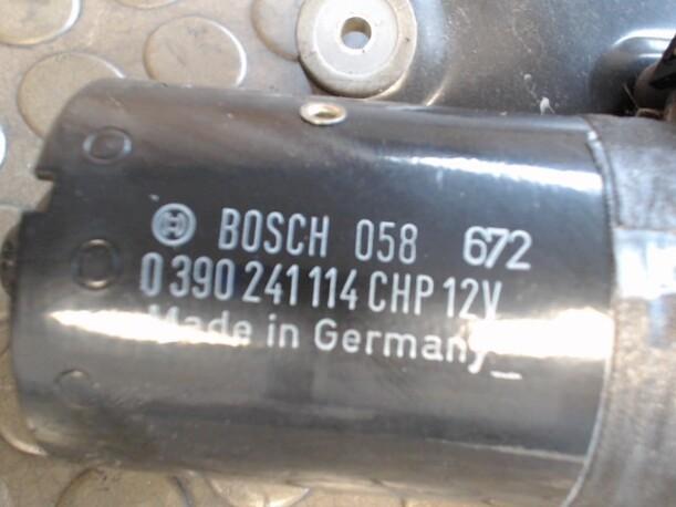 Foto: SCHEIBENWISCHERMOTOR VORN eines Volvo V40 2.0 Sunnyboy