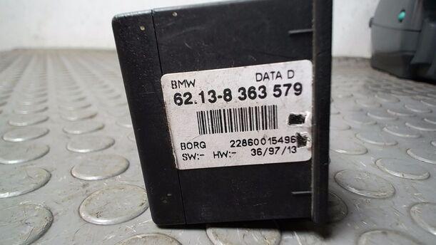 Foto: DISPLAY/ BILDSCHIRM eines BMW 316i Sunnyboy