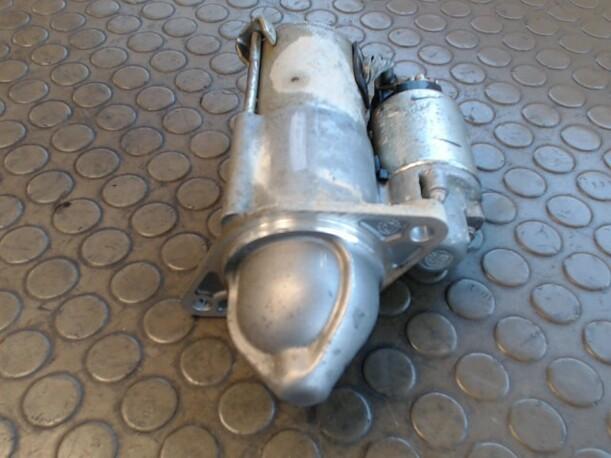 Foto: ANLASSER / STARTER eines Opel Meriva 1.6 16V Sunnyboy