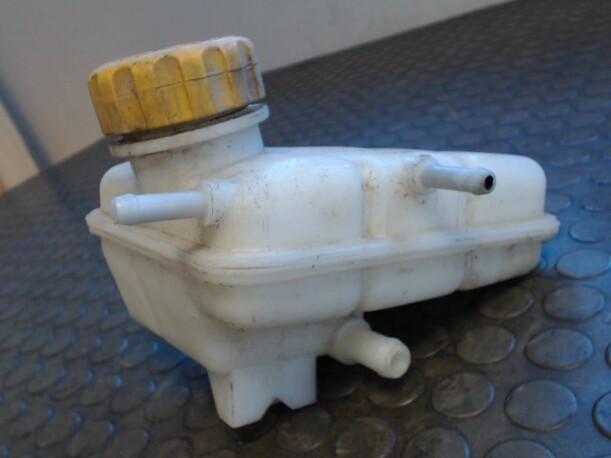 Foto: AUSGLEICHSBEHÄLTER eines Chevrolet Matiz 1.0 Sunnyboy