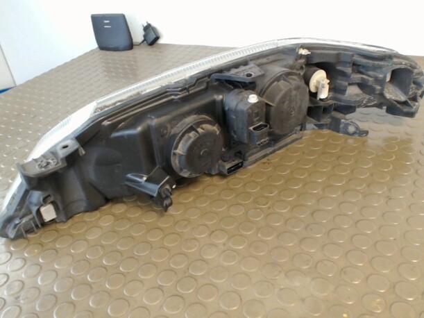 Foto: SCHEINWERFER RECHTS eines Renault Laguna 1.9 dCi Sunnyboy