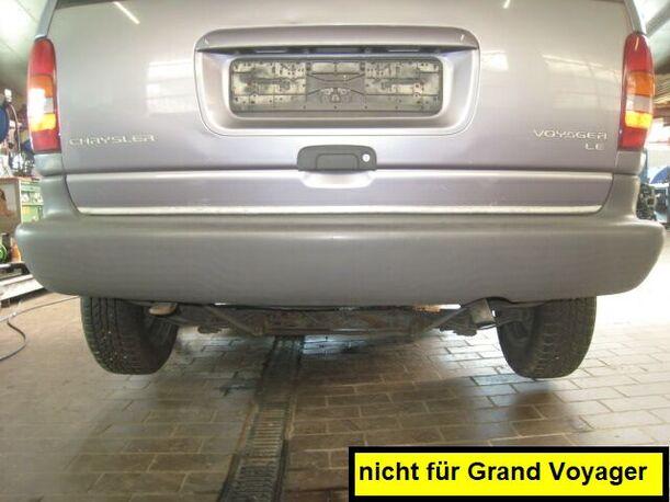 Foto: STOSSSTANGE / STOSSFÄNGER HINTEN KURZER RADSTAND eines Chrysler Voyager 3.3