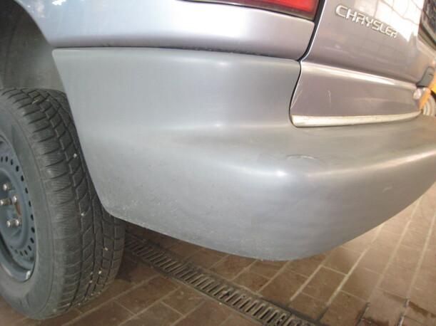 Foto: STOSSSTANGE / STOSSFÄNGER HINTEN KURZER RADSTAND eines Chrysler Voyager 3.3