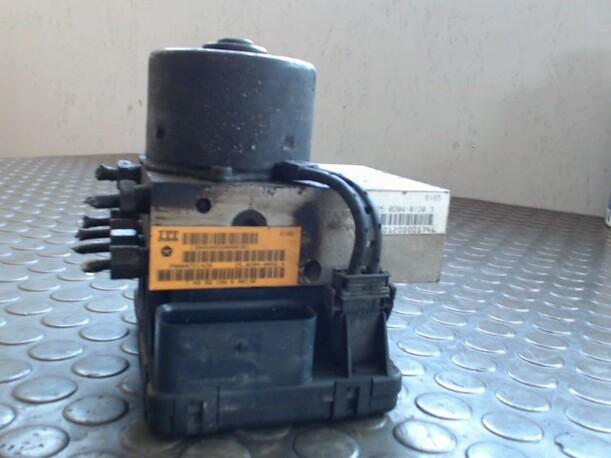Foto: HAUPTBREMSAGGREGAT ABS eines Chrysler Voyager 3.3