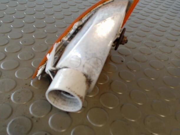 Foto: BLINKER / BLINKLEUCHTE  LINKS eines Citroen AX 11 Sunnyboy