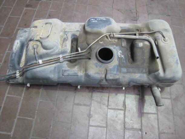 Foto: KRAFTSTOFFTANK eines Opel Sintra 2.2 16V Sunnyboy