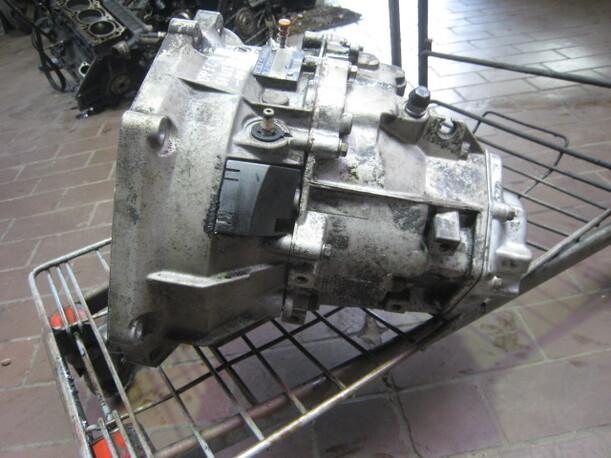 Foto: SCHALTGETRIEBE eines Opel Sintra 2.2 16V Sunnyboy