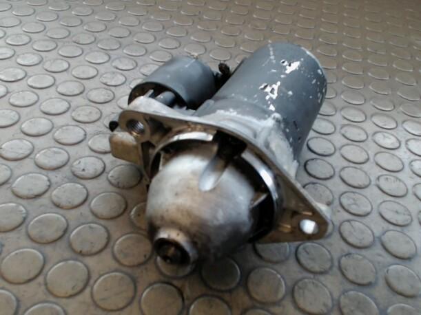 Foto: ANLASSER / STARTER  BOSCH eines Opel Sintra 2.2 16V Exclusive