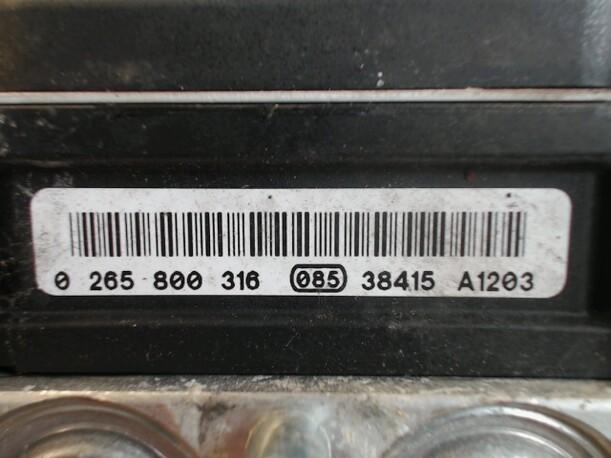 Foto: HAUPTBREMSAGGREGAT ABS eines Renault Clio 1.5 dCi