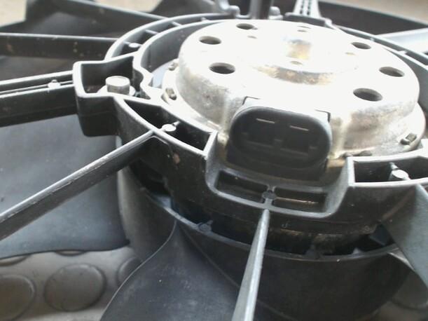 Foto: ELEKTROLÜFTER eines Renault Clio 1.5 dCi Futura