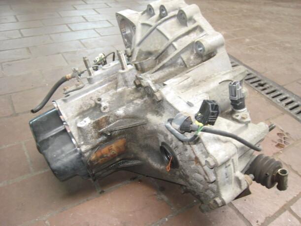 Foto: SCHALTGETRIEBE 5-GANG eines Ford Probe 24V