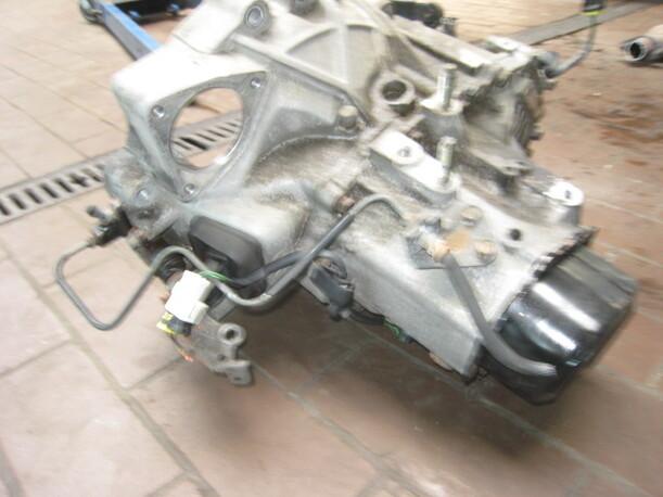 Foto: SCHALTGETRIEBE 5-GANG eines Ford Probe 24V