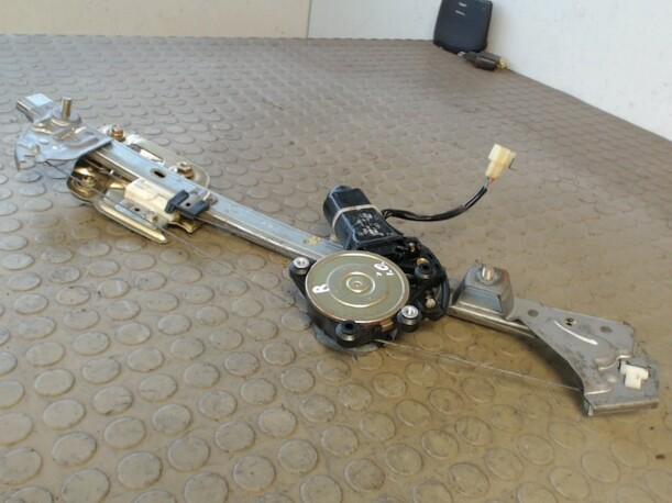 Foto: FENSTERHEBER ELEKTRISCH VORN RECHTS eines Ford Probe 24V