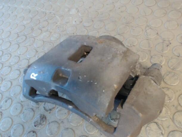 Foto: BREMSSATTEL VORN RECHTS eines Ford Probe 24V Trendline