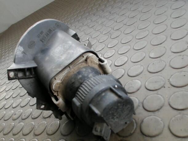 Foto: NEBELSCHEINWERFER LINKS eines Ford Mondeo Turnier V6