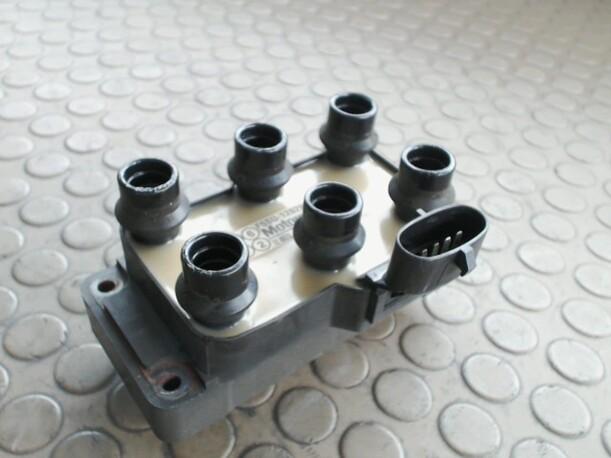 Foto: ZÜNDSPULE eines Ford Mondeo Turnier V6 Sunnyboy