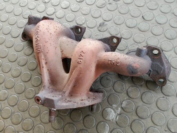 Foto: AUSPUFFKRÜMMER eines Opel Corsa