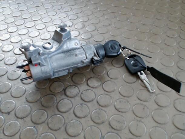Foto: ZÜNDSCHLOSS/SCHLIESSZYLINDER eines Seat Ibiza 1.4 16V