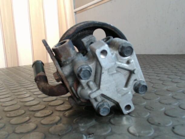 Foto: PUMPE SERVOLENKUNG eines Hyundai Elantra 2.0i CRDi Sunnyboy