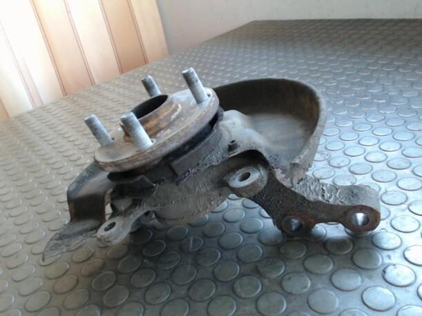 Foto: ACHSSCHENKEL VORNE RECHTS eines Toyota Corolla 1.4