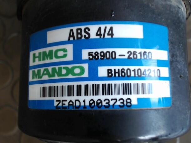 Foto: HAUPTBREMSAGGREGAT ABS eines Hyundai Santa Fe 2.0 CRDi VGT 4WD GL