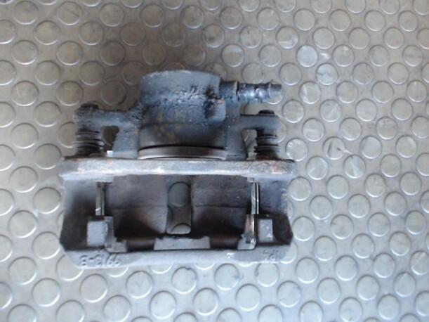 Foto: BREMSSATTEL VORN LINKS eines Mercedes-Benz B 200 CDI GL