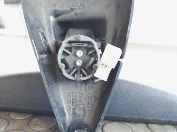 Foto: INNENSPIEGEL eines Ford Mondeo 2.0 Turnier TDCi DPF