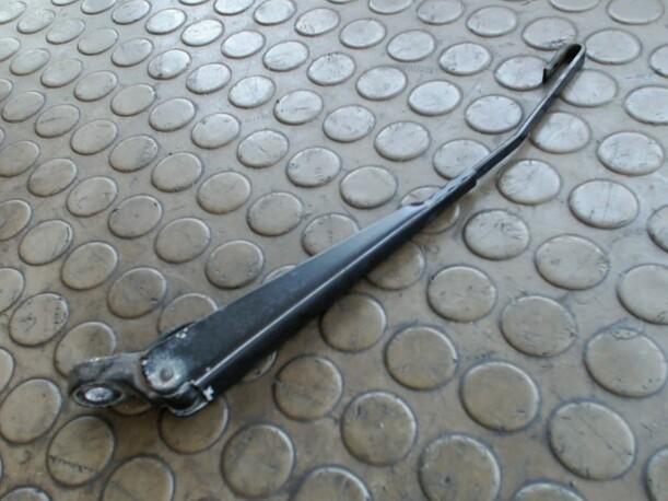 Foto: SCHEIBENWISCHERARM HINTEN eines Ford Mondeo 2.0 Turnier TDCi DPF