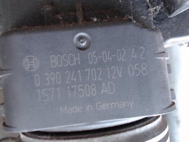 Foto: SCHEIBENWISCHERMOTOR VORN eines Ford Mondeo 2.0 Turnier TDCi CD