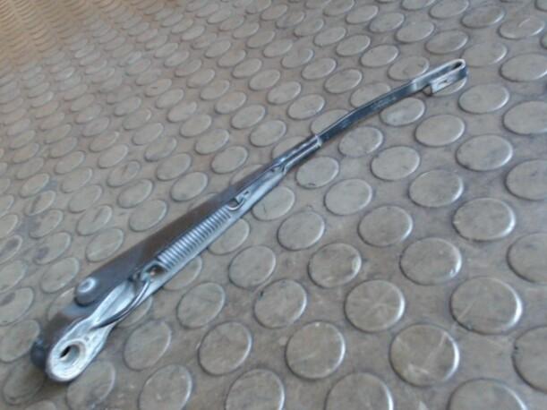 Foto: SCHEIBENWISCHERARM HINTEN eines Ford Mondeo 2.0 Turnier TDCi CD