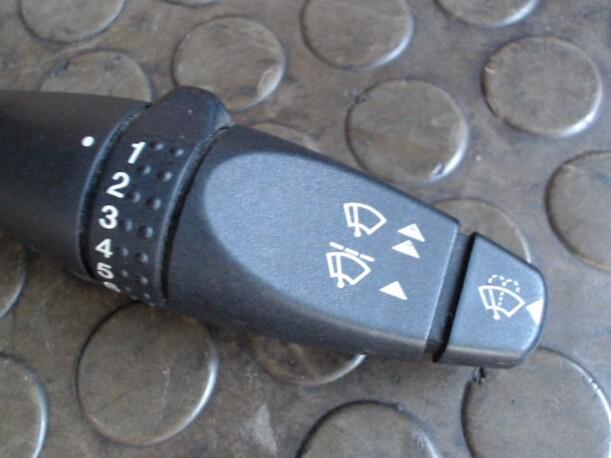 Foto: SCHEIBENWISCHERSCHALTER eines Ford Mondeo 2.0 Turnier TDCi CD