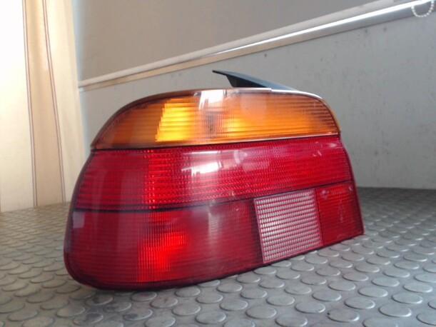 Foto: HECKLEUCHTE LINKS eines BMW 520i CD