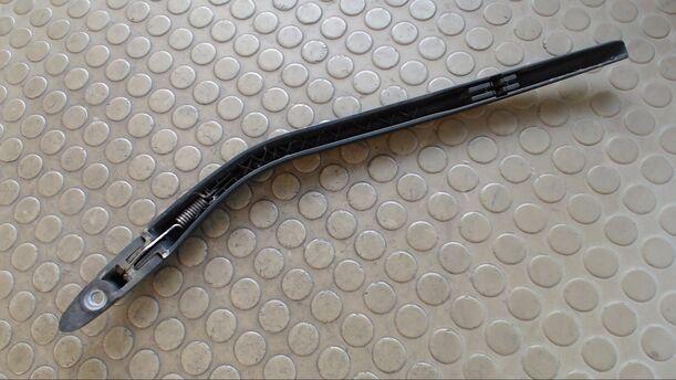Foto: SCHEIBENWISCHERARM HINTEN eines Ford Ka CLX