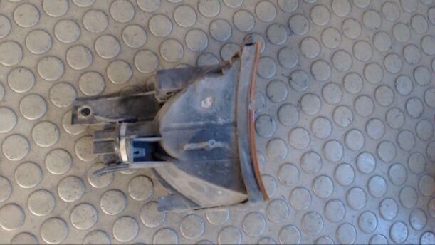 Foto: BLINKER / BLINKLEUCHTE VORN LINKS eines BMW 518i CLX