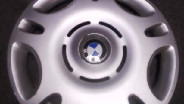 Foto: EINZELRADKAPPE / FELGENABDECKUNG eines BMW 518i CLX