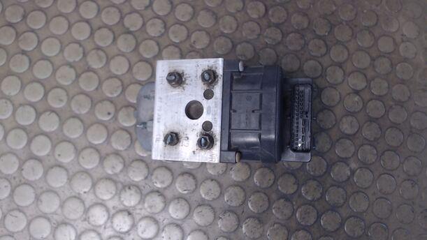 Foto: HAUPTBREMSAGGREGAT ABS eines Saab 900 2.0i